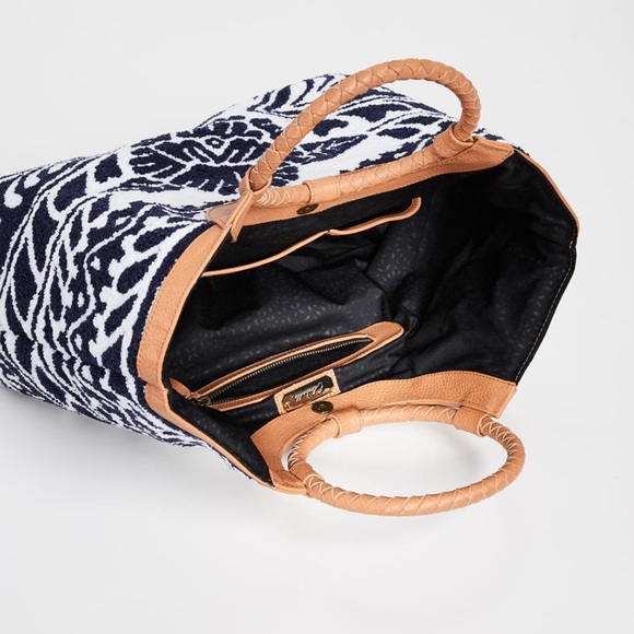 🌟Last Chance🌟Cleobella Boho Brooklyn Large Tote - Picture 7 of 10